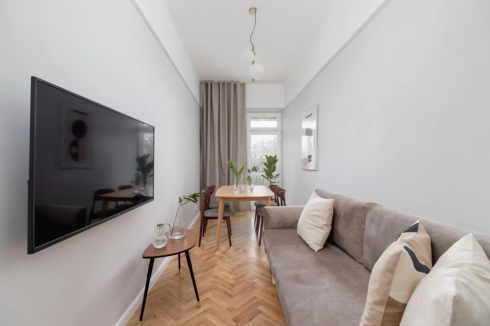 2 - Bedroom Apartment With Balcony - Rejtana 10 Krakow